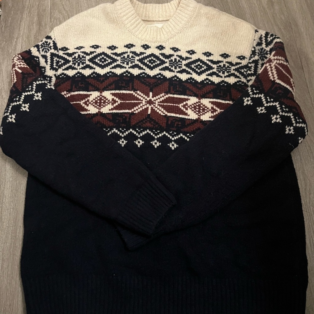 Abercrombie and Fitch Sweater